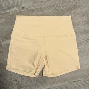 LULU 4” ALIGN SHORTS!!